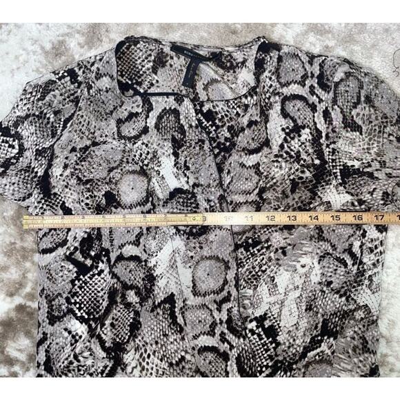 BCBGMAXAZRIA blouse Alvie Snake skin Print Wrap Top SZ SM cropped brown black - Picture 7 of 7